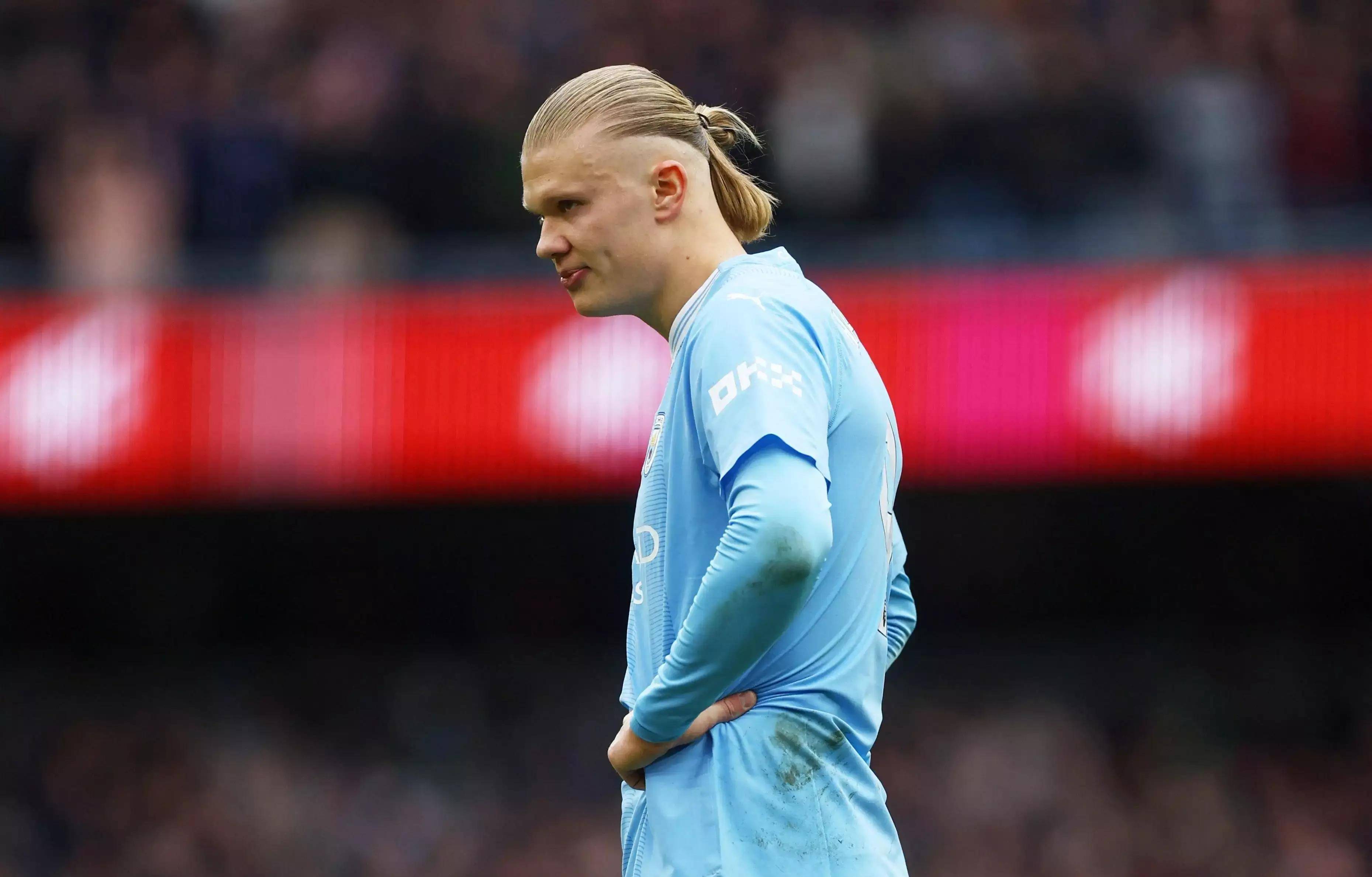 哈兰德回归赛场，精彩发挥首场状态亮眼，利物浦观众沸腾！